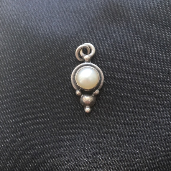 Jewelry - Pearl Pendant Sterling Silver